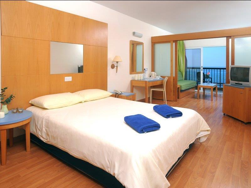 Atlantica Sungarden Beach Ayia Napa Exterior photo